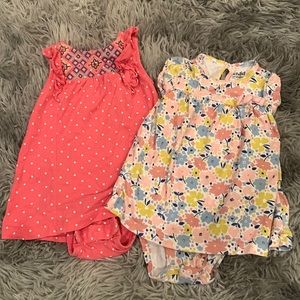 Lot of 2 baby girl outfits size 12m